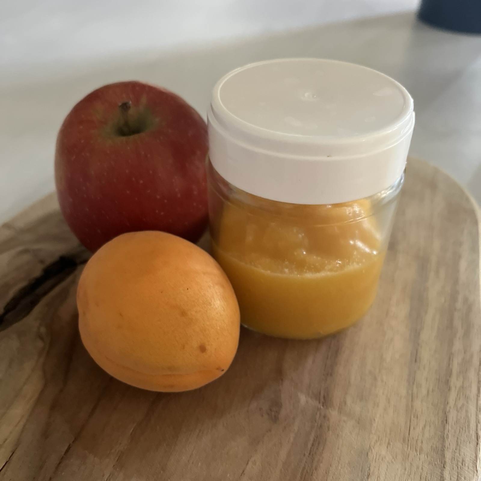 Compote pomme abricot — recette bébé